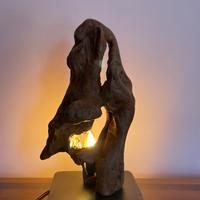 Lampada in legno marino