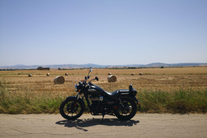 Royal Enfield Meteor 350 Stellar