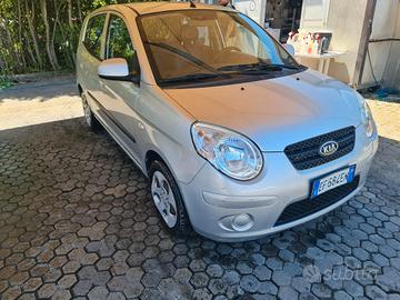 KIA PICANTO 2010 NEOPATENTATI BENZINA UNICO PROP.
