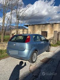 Fiat grande punto con ausilio per disabili 