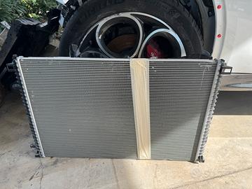 Radiatore acqua supplementare e A/C Audi