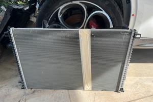 Radiatore acqua supplementare e A/C Audi