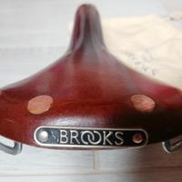 sella Brooks Swift