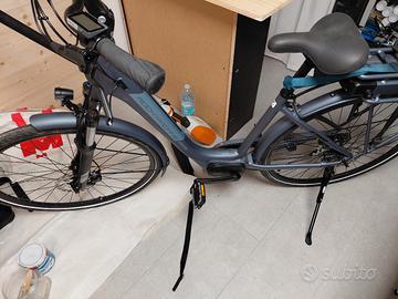 BICI DA DONNA ROCK MACHINE USATA  A BATTERIA
