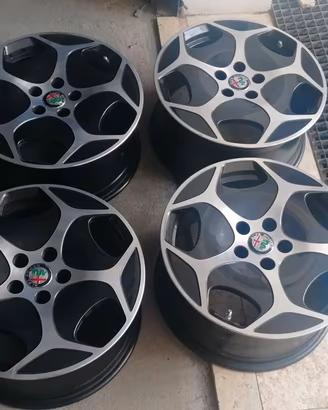 Cerchi originali Alfa Romeo Stelvio 17"