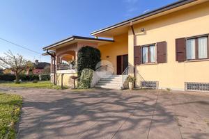 VILLA SINGOLA A ZEVIO