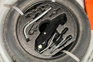 Ruota di scorta con kit 205 55 R16