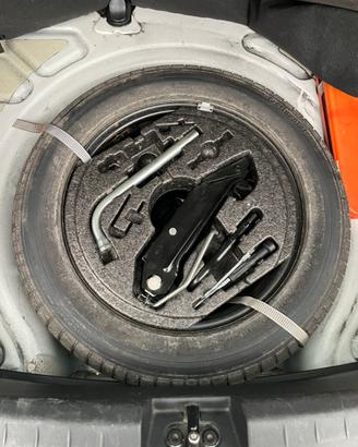Ruota di scorta con kit 205 55 R16