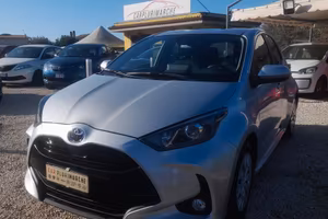 Toyota Yaris 1.5 Hybrid 5 porte Lounge