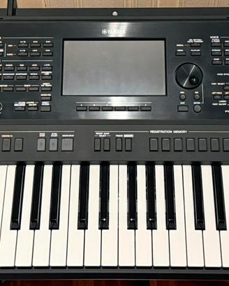 Tastiera Yamaha PSR - SX900 ancora in garanzia