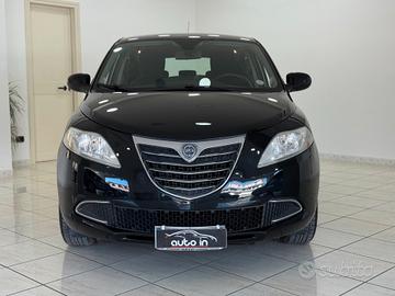 Lancia Ypsilon 1.2 69 CV 5 porte Silver