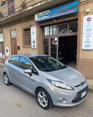 Ford Fiesta Ikon 1.4 TDCi 70CV 5p. Business