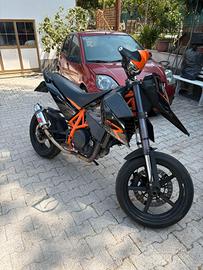 KTM 690 SMR