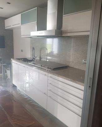 CUCINA LACCATA BIANCO LUCIDO