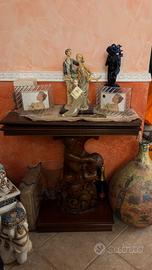Tavolino di legno antico