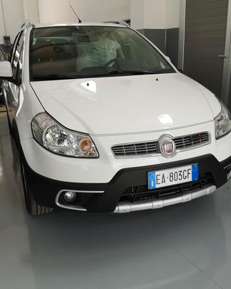 Fiat Sedici 2.0 MJT 16V DPF 4x4 Emotion
