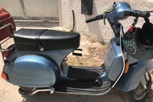 Vespa P200E
