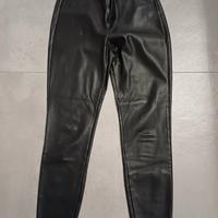 Pantaloni di pelle Zara