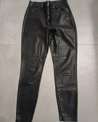 Pantaloni di pelle Zara