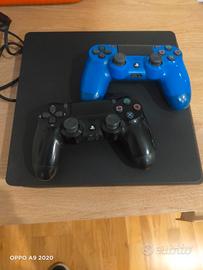 PS 4 + 2 controller 