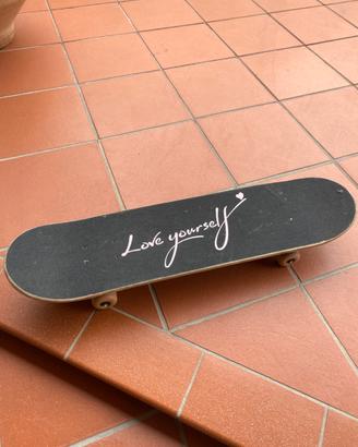 Skate board
