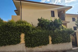 MATERDOMINI - Caposchiera con giardino