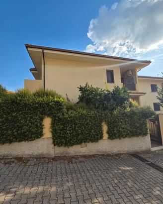 MATERDOMINI - Caposchiera con giardino