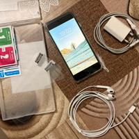 iPhone 6s, funzionante e completo di accessori