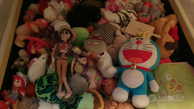Peluche e pupazzi vari