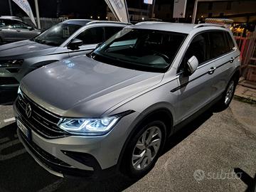 Volkswagen Tiguan 2.0 TDI 150 CV SCR DSG Elegance