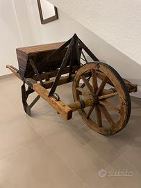 Antica seminatrice restaurata