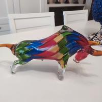 Toro in vetro multicolor