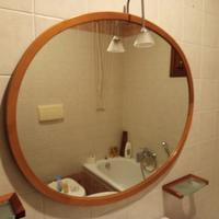 arredo bagno noce massiccio e cristallo