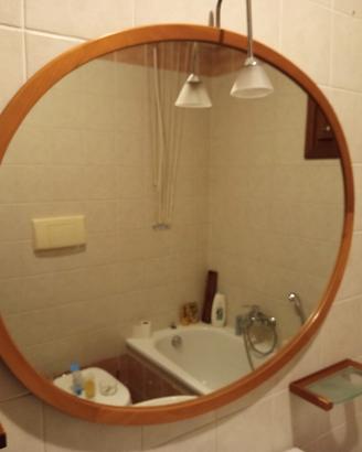 arredo bagno noce massiccio e cristallo