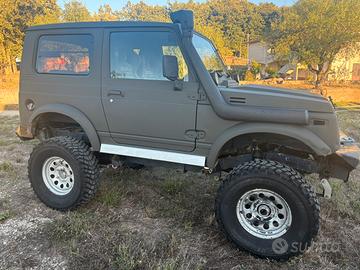 Suzuki Samurai