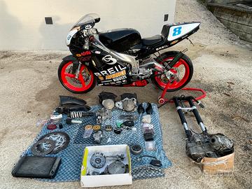 Aprilia RS 125 + molti ricambi SP sport production