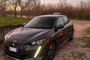Peugeot 208 Allure Full Pack