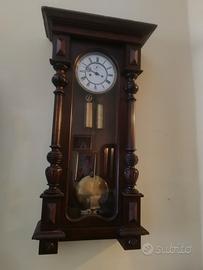 Orologio pendolo a parete