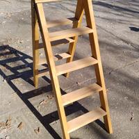 Scaletta a forbice, artigianale, legno massello.