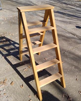 Scaletta a forbice, artigianale, legno massello.