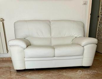 Divano due posti bianco ecopelle