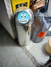 Bidone metallico cromato per carta