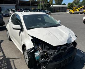 Toyota Yaris 1.5 Hybrid INCIDENTATA