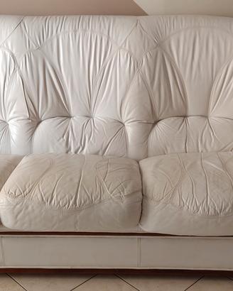 Divano in pelle con poltrone