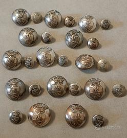 ANTICHI BOTTONI METALLO STEMMA FASSATI di CASALE