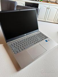 Laptop HP 15 16GB RAM SSD 500