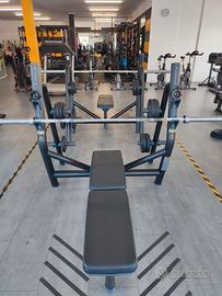 Panca orizzontale Technogym Black