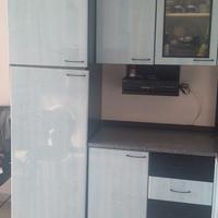 cucina con frigo incassato 