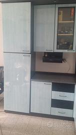 cucina con frigo incassato 