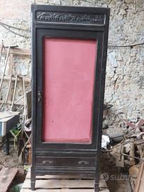 Armadio in legno 